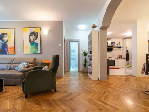 Izdavanje, trosoban stan, 120m², Podgorica, Crna Gora - image 4