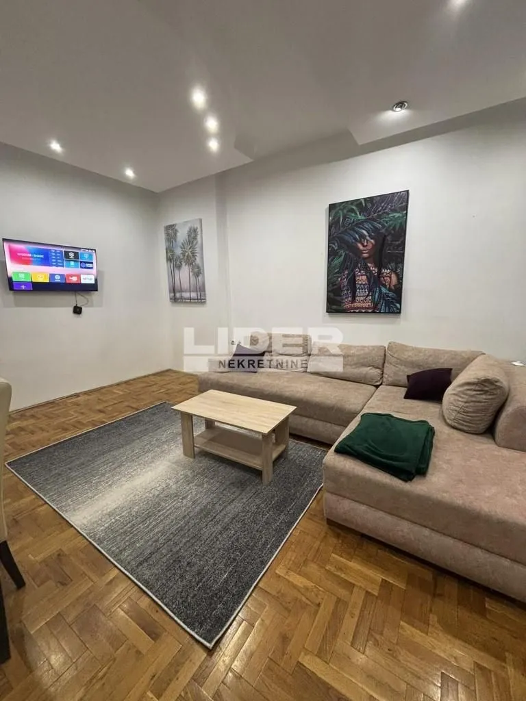 Rent, two bedroom apartment, 55m², Stari Grad, Beograd
