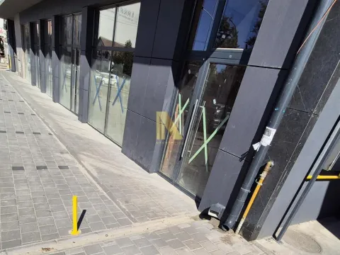 Rent, office space, 330m², Salajka, Novi Sad Sve Podlokacije - image 2