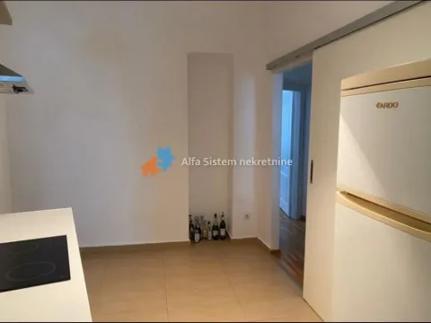 Izdavanje, trosoban stan, 80m², Vračar Hram, Vračar Sve Podlokacije - image 5