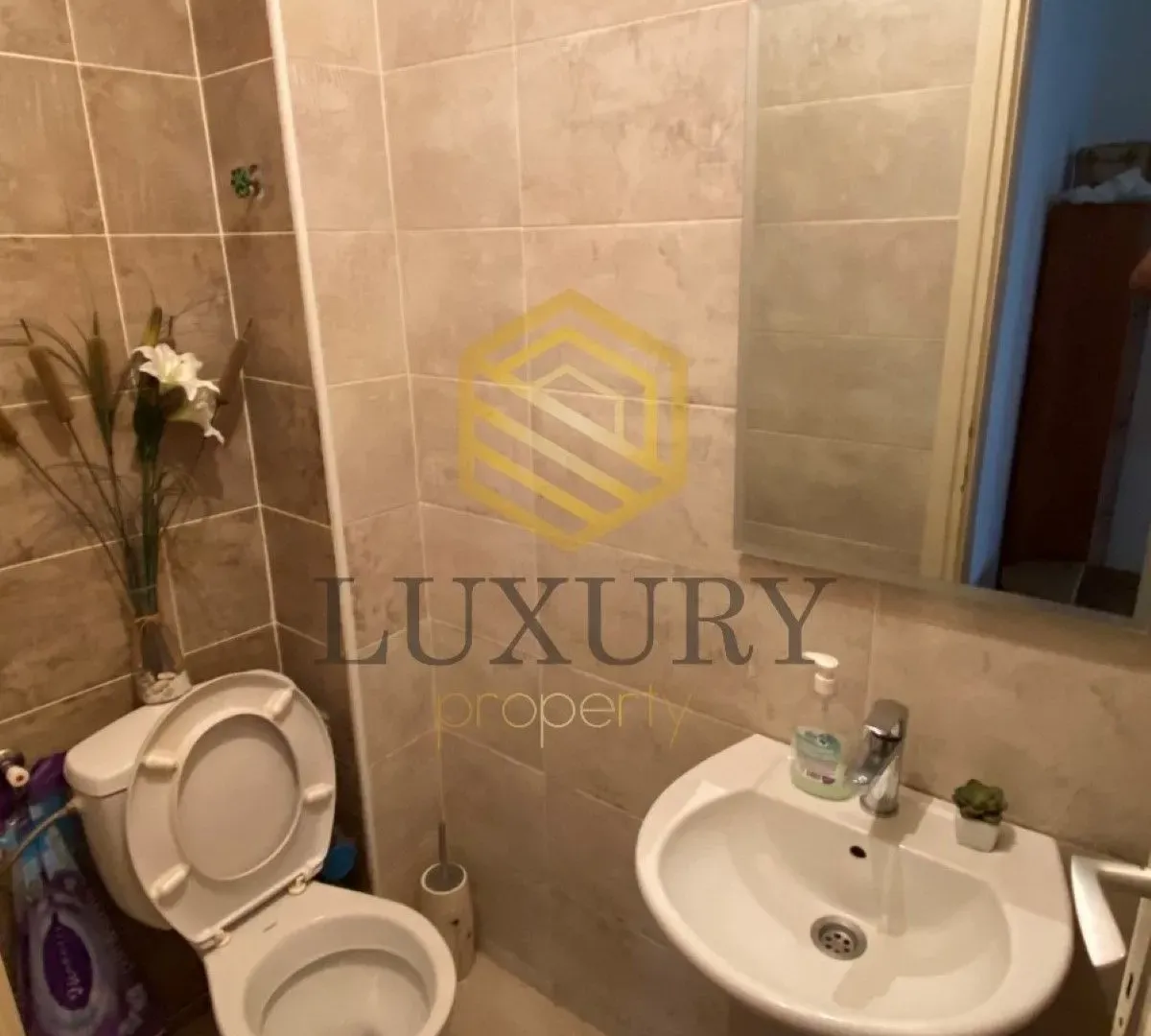 Izdavanje, dvosoban stan, 80m², Zabjelo, Podgorica