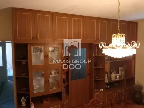 Prodaja, stan, 290m², Kragujevac, Srbija - image 8