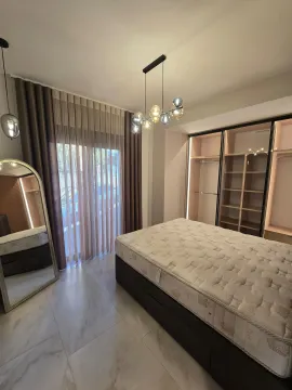 Izdavanje, dvosoban stan, 70m², Pod Kuk, Tivat - image 2