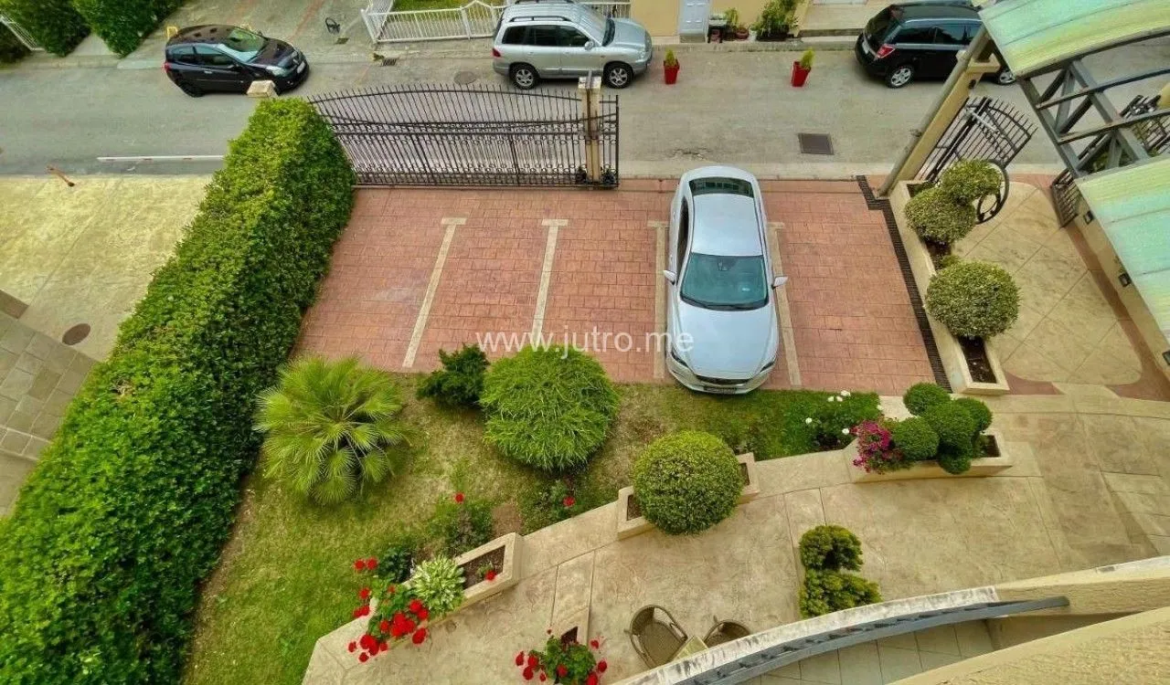 Prodaja, ugostiteljski objekat, 1300m², Centar, Budva
