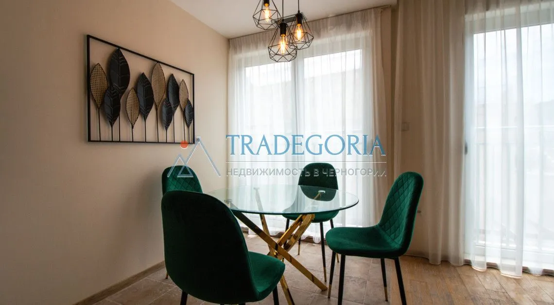Prodaja, dvosoban stan, 75m², Dobrota, Kotor