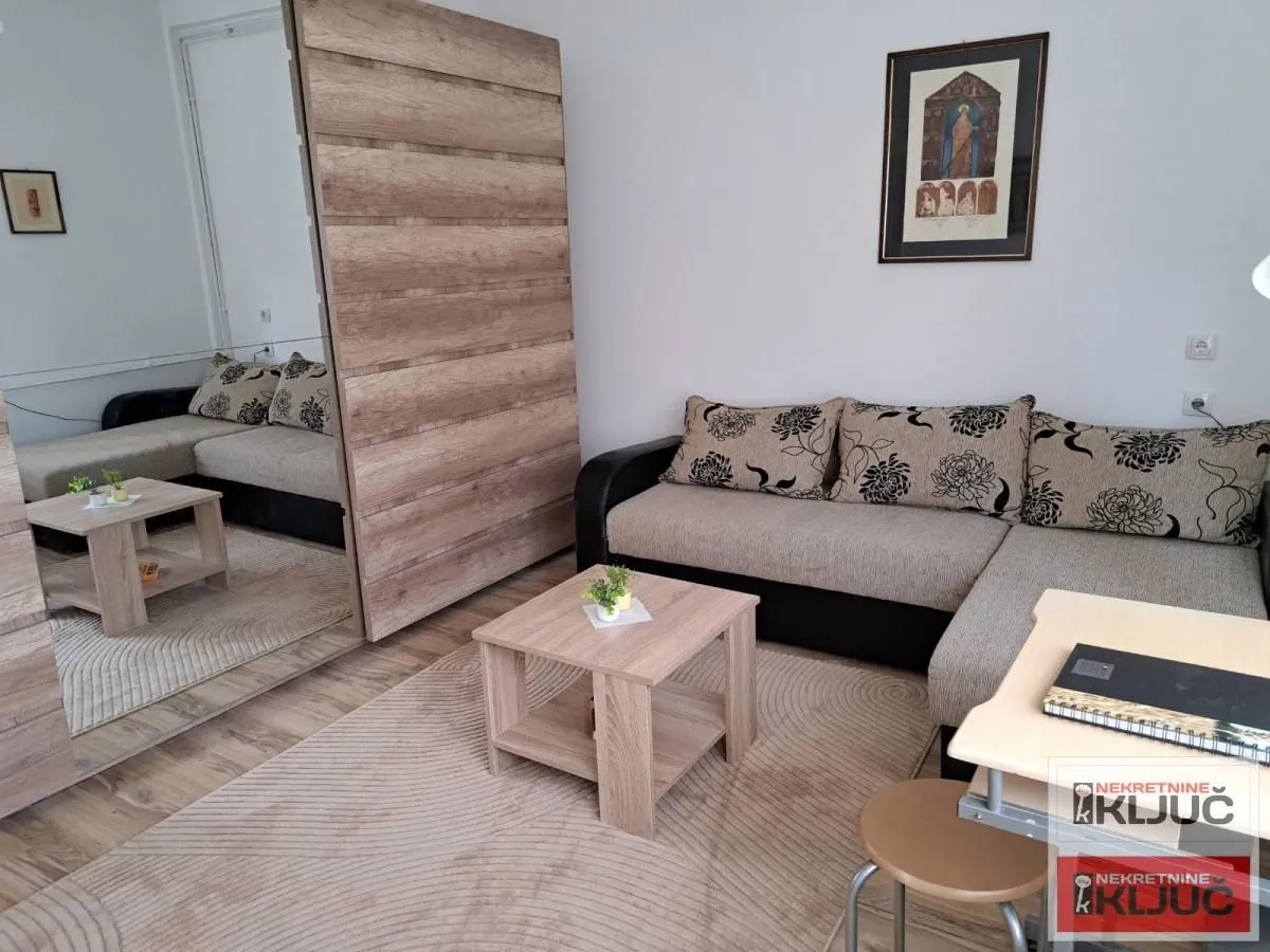 Prodaja, trosoban stan, 71m², Spens, Novi Sad Sve Podlokacije