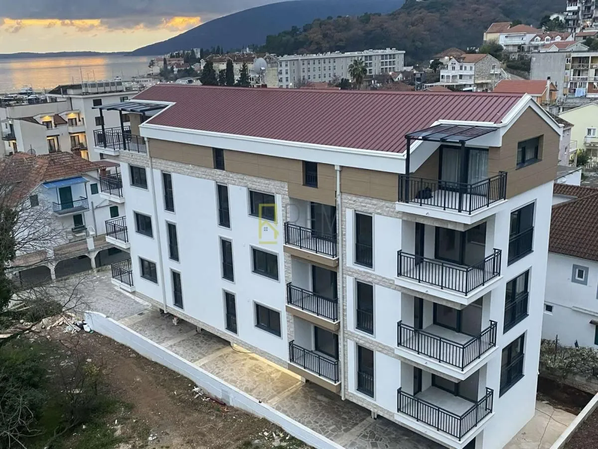 Prodaja, četvorosoban stan, 175m², Meljine, Herceg Novi
