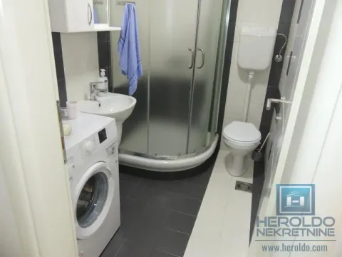 Rent, one bedroom apartment, 39m², Centar, Jagodina - image 11