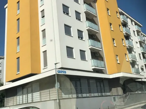 Sale, two bedroom apartment, 65m², Zabjelo, Podgorica - image 13
