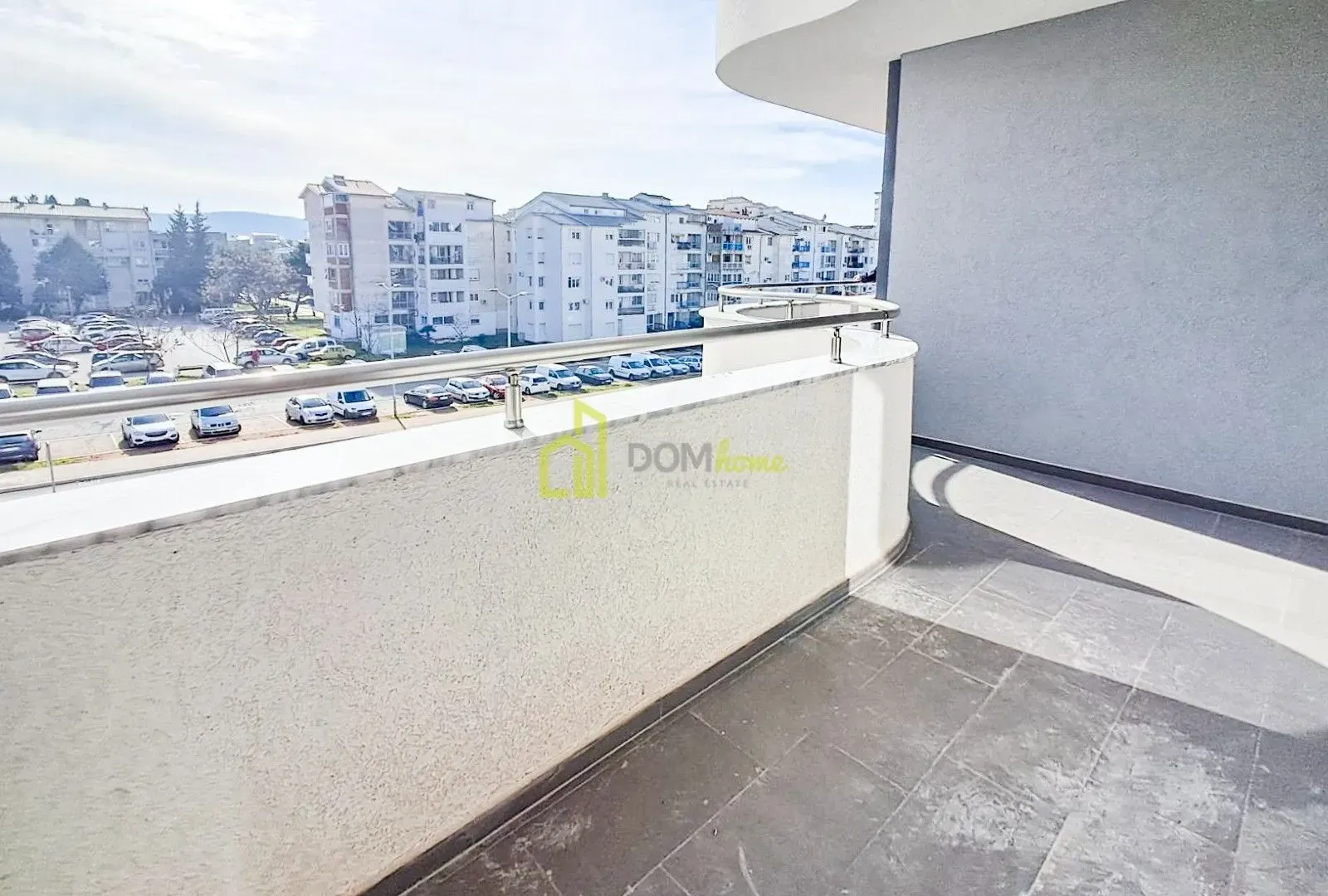 Izdavanje, dvosoban stan, 76m², Bar, Crna Gora