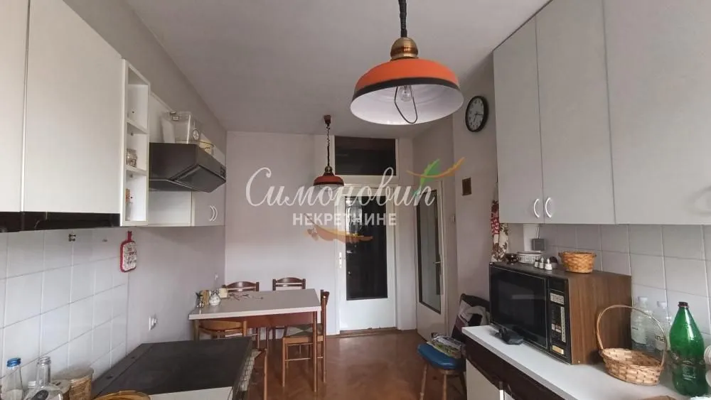 Prodaja, trosoban stan, 113m², Kluz, Zvezdara Sve Podlokacije