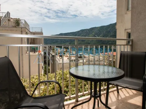 Prodaja, dvosoban stan, 75m², Dobrota, Kotor - image 3