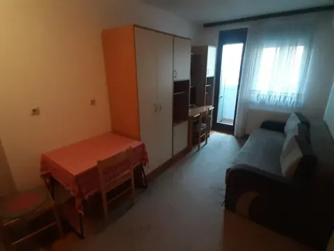 Stan in Nova Detelinara