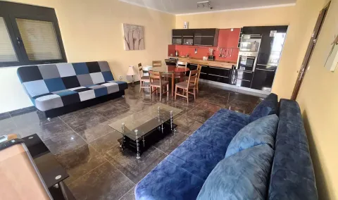 Sale, two bedroom apartment, 90m², Dobrota, Kotor - image 3