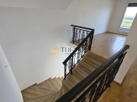 Prodaja, trosoban stan, 80m², Mišeluk, Petrovaradin - image 7