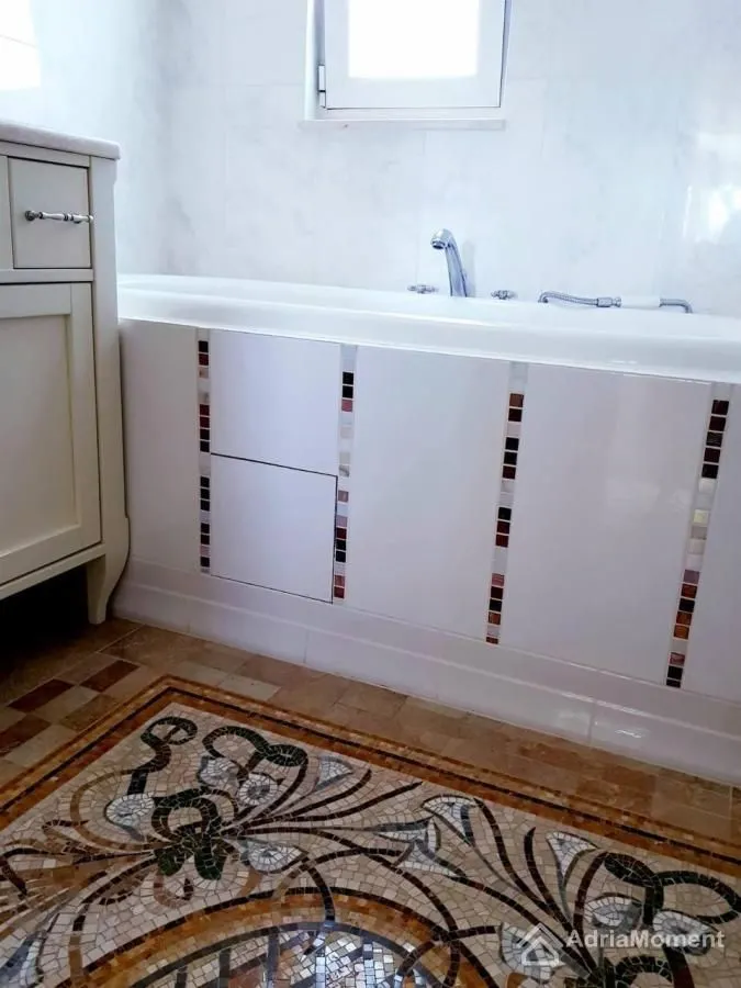 Prodaja, trosoban stan, 170m², Bečići, Budva