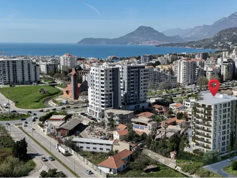 Prodaja, dvosoban stan, 84m², Centar, Bar - image 2