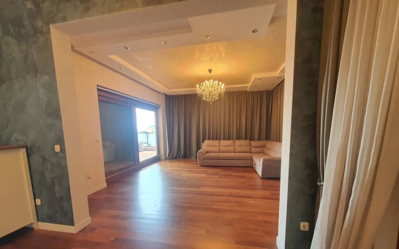 Rent, three bedroom apartment, 270m², Gorica C, Podgorica