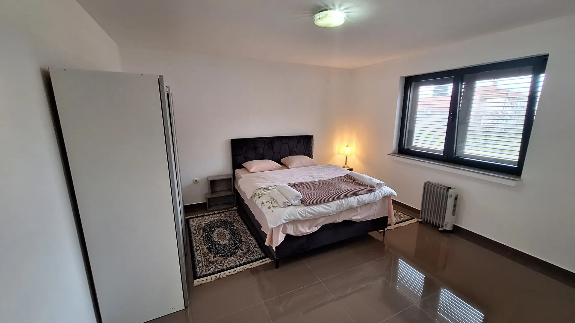 Izdavanje, kuća, 110m², Stari Aerodrom, Podgorica