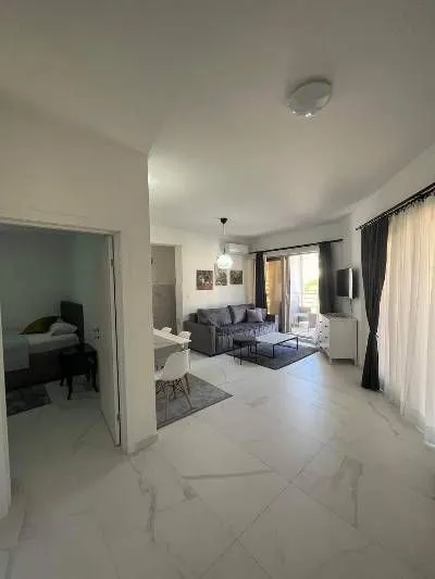 Rent, one bedroom apartment, 69m², Slovenska Plaža, Budva