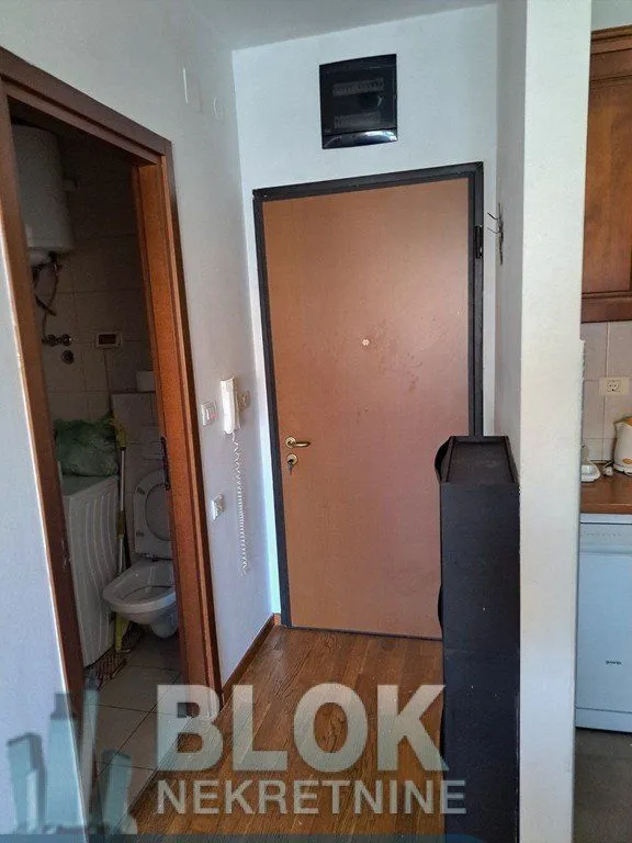 Izdavanje, garsonjera, 40m², City Kvart, Podgorica