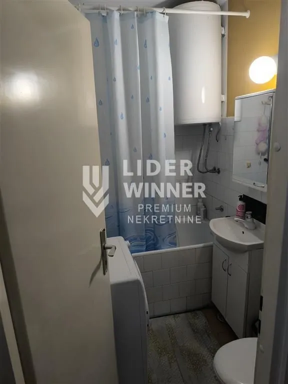 Sale, two bedroom apartment, 65m², Južni Bulevar, Vračar Sve Podlokacije