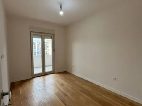 Izdavanje, jednosoban stan, 49m², Central Point, Podgorica - image 5