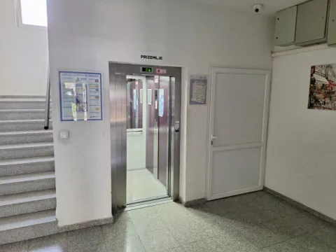 Prodaja, jednosoban stan, 37m², Stari Aerodrom, Podgorica - image 9