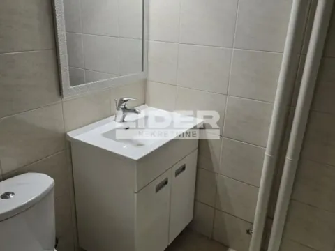 Izdavanje, trosoban stan, 85m², Vračar Hram, Vračar Sve Podlokacije - image 10