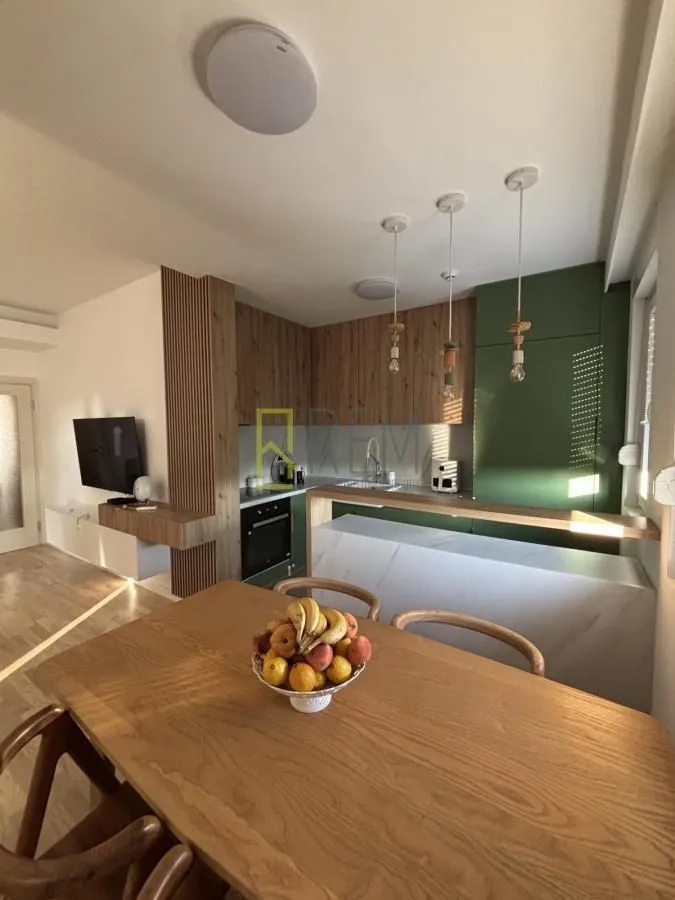 Sale, two bedroom apartment, 67m², Centar, Podgorica