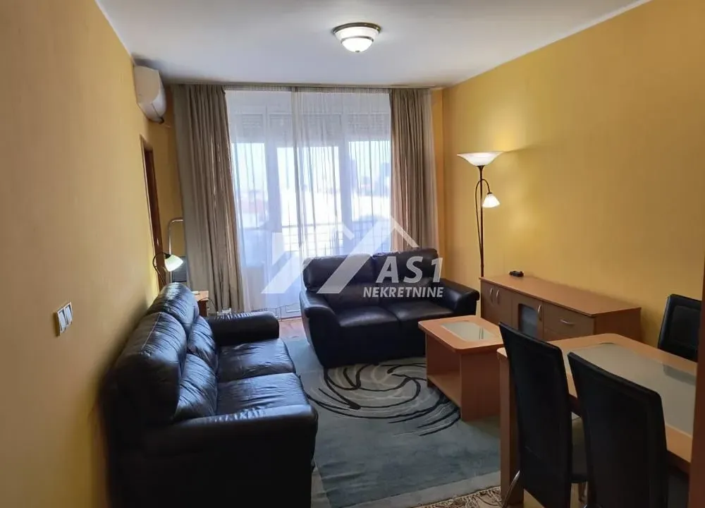 Rent, two bedroom apartment, 47m², Bulevar Oslobodjenja, Novi Sad Sve Podlokacije