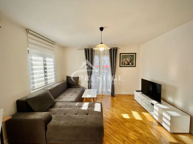 Izdavanje, dvosoban stan, 75m², Momišići, Podgorica