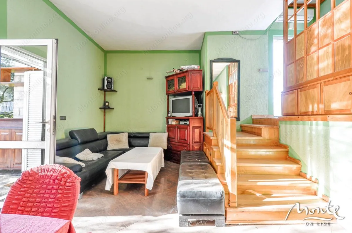 Prodaja, kuća, 194m², Tivat, Crna Gora