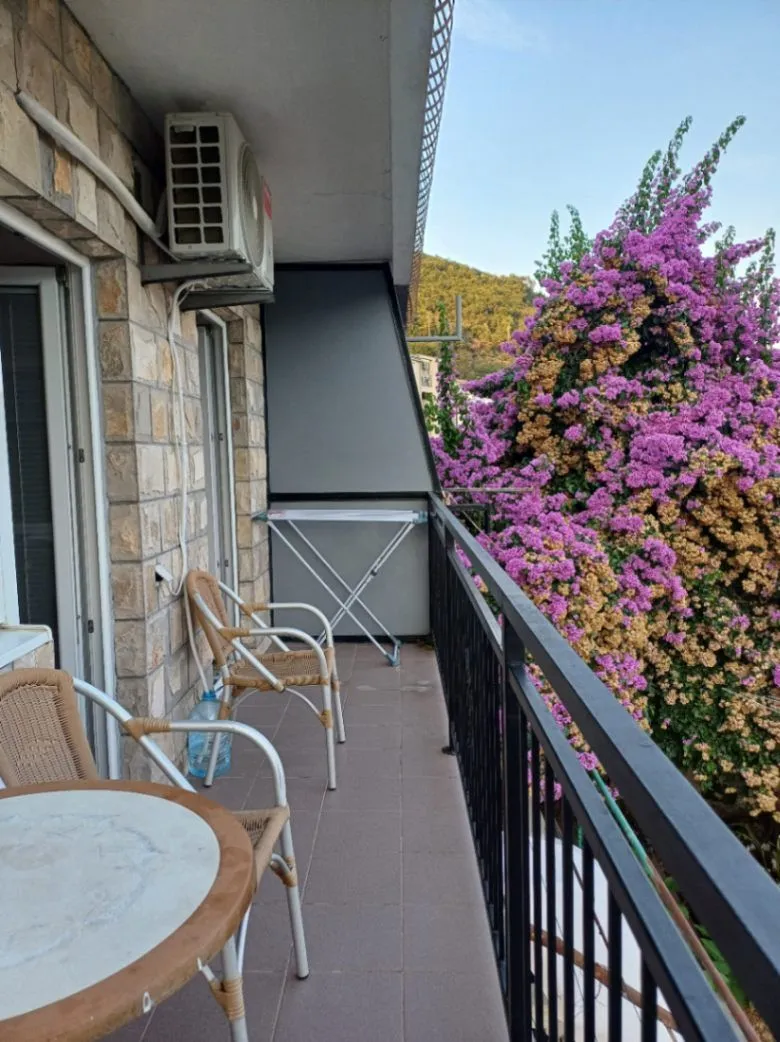 Izdavanje, dvosoban stan, 55m², Igalo-Petlja, Herceg Novi