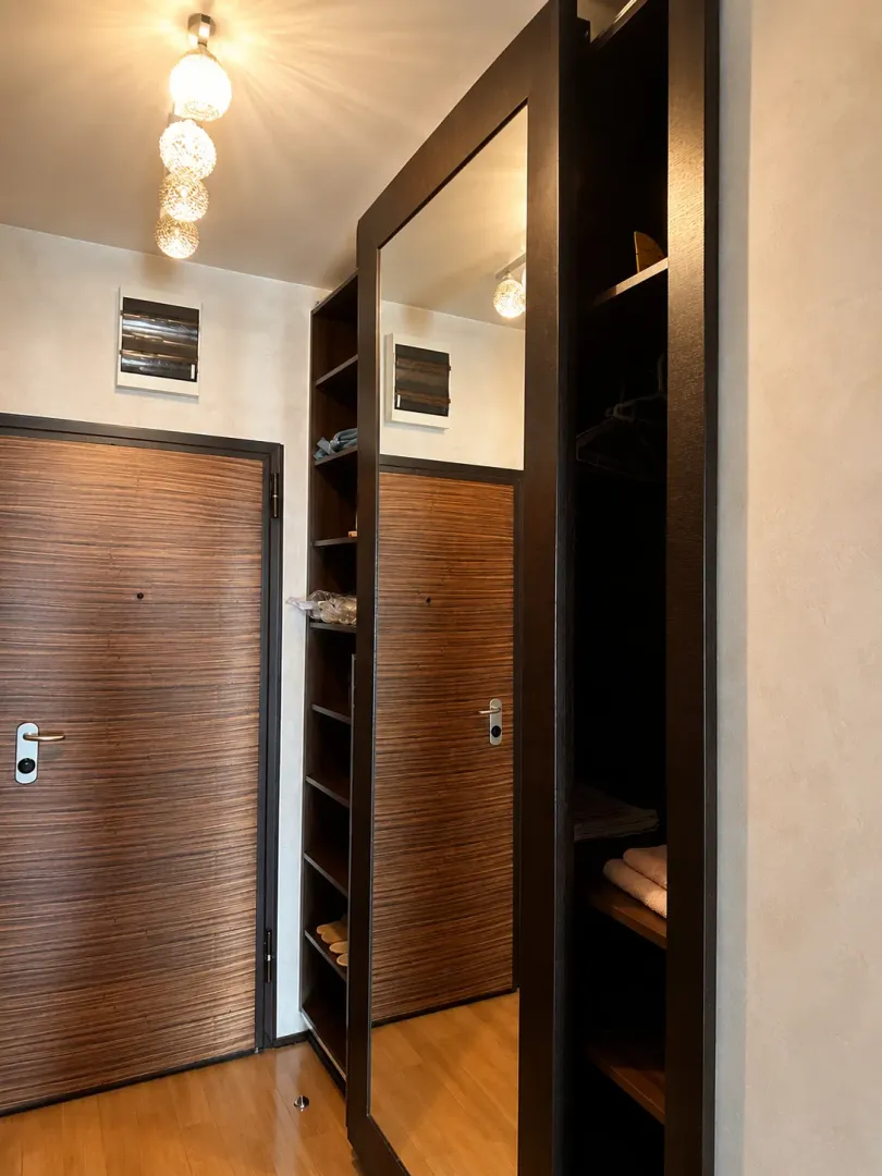 Izdavanje, garsonjera, 34m², Gruda, Cetinje