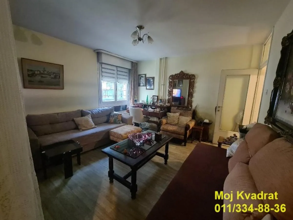 Sale, two bedroom apartment, 58m², Kalenić Pijaca, Vračar Sve Podlokacije