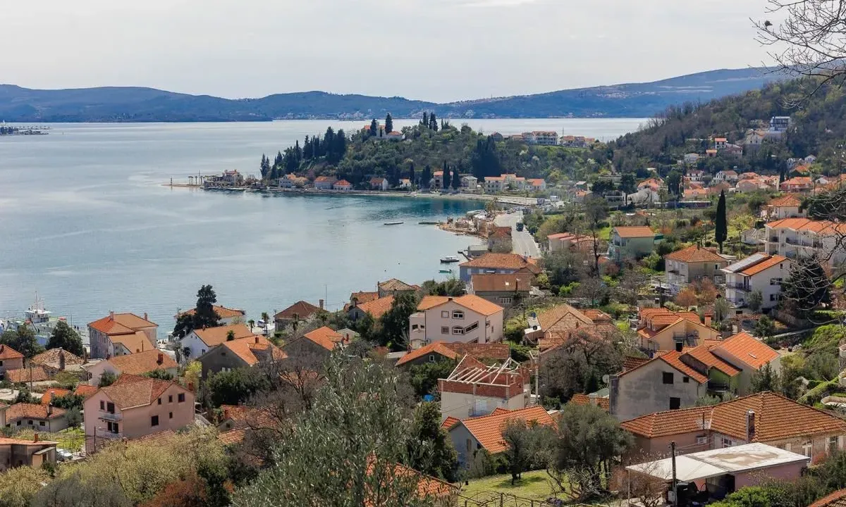 Sale, one bedroom apartment, 46m², Kamenari, Herceg Novi