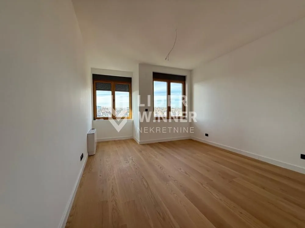Sale, apartment, 220m², Autokomanda, Voždovac Sve Podlokacije