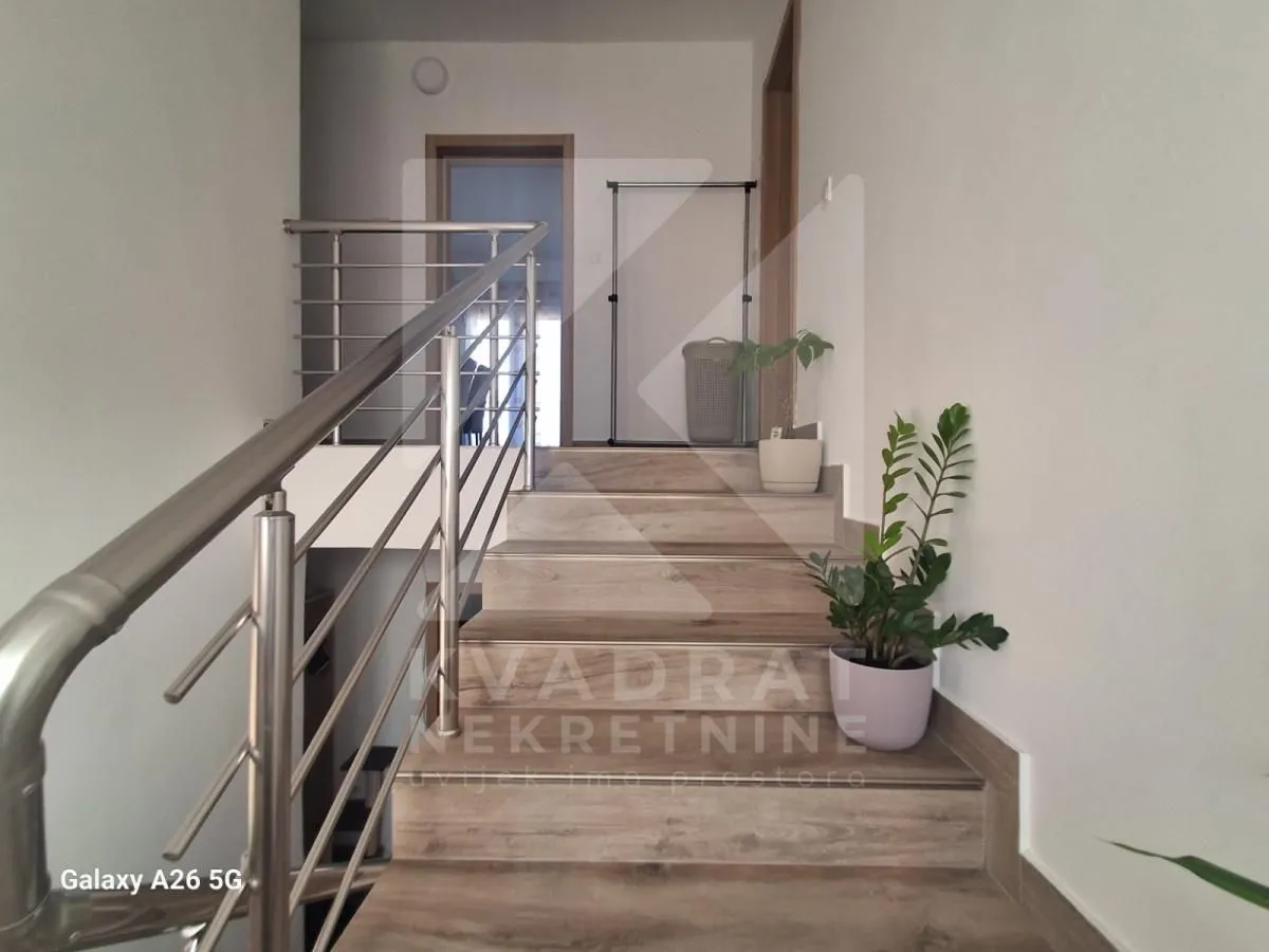 Prodaja, kuća, 160m², Donja Gorica, Podgorica