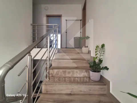 Prodaja, kuća, 160m², Donja Gorica, Podgorica - image 13