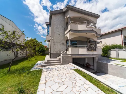 Rent, house, 320m², Zlatica, Podgorica - image 4