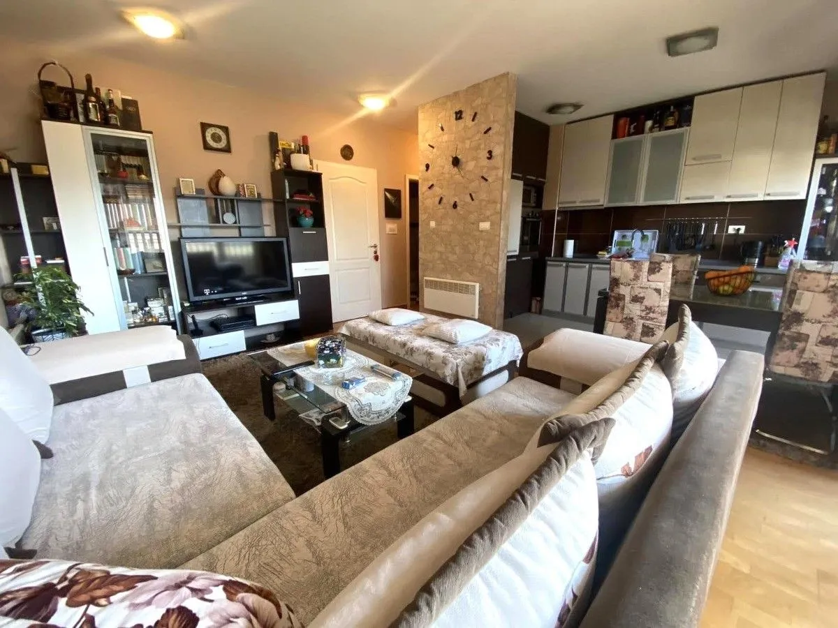 Prodaja, trosoban stan, 90m², Zabjelo, Podgorica