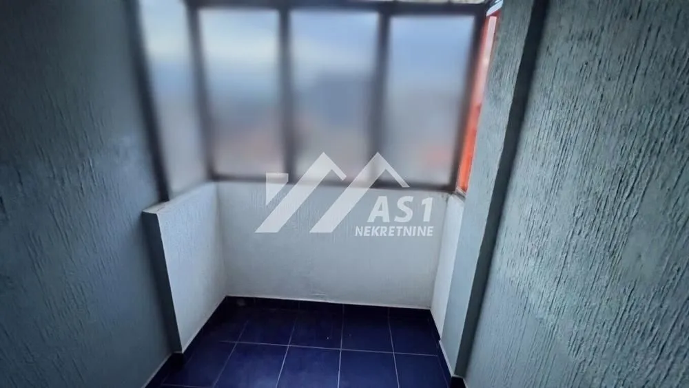 Prodaja, jednosoban stan, 33m², Bulevar Evrope, Novi Sad Sve Podlokacije