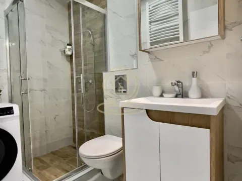 Rent, two bedroom apartment, 43m², Vračar Sve Podlokacije, Beograd - image 5