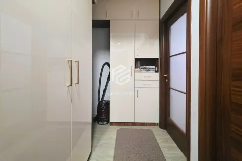 Prodaja, trosoban stan, 93m², City Kvart, Podgorica - image 6