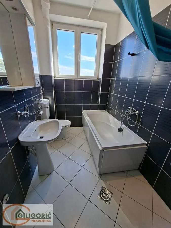 Sale, two bedroom apartment, 68m², Stari Grad, Beograd