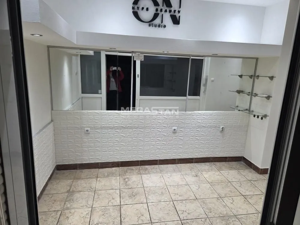 Prodaja, poslovni prostor, 15m², Vračar Sve Podlokacije, Beograd