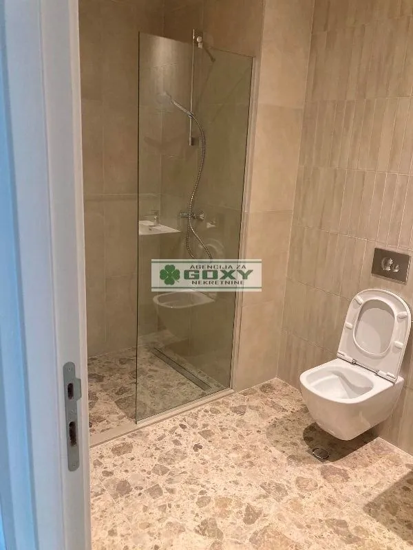 Prodaja, trosoban stan, 88m², Savski Venac, Beograd