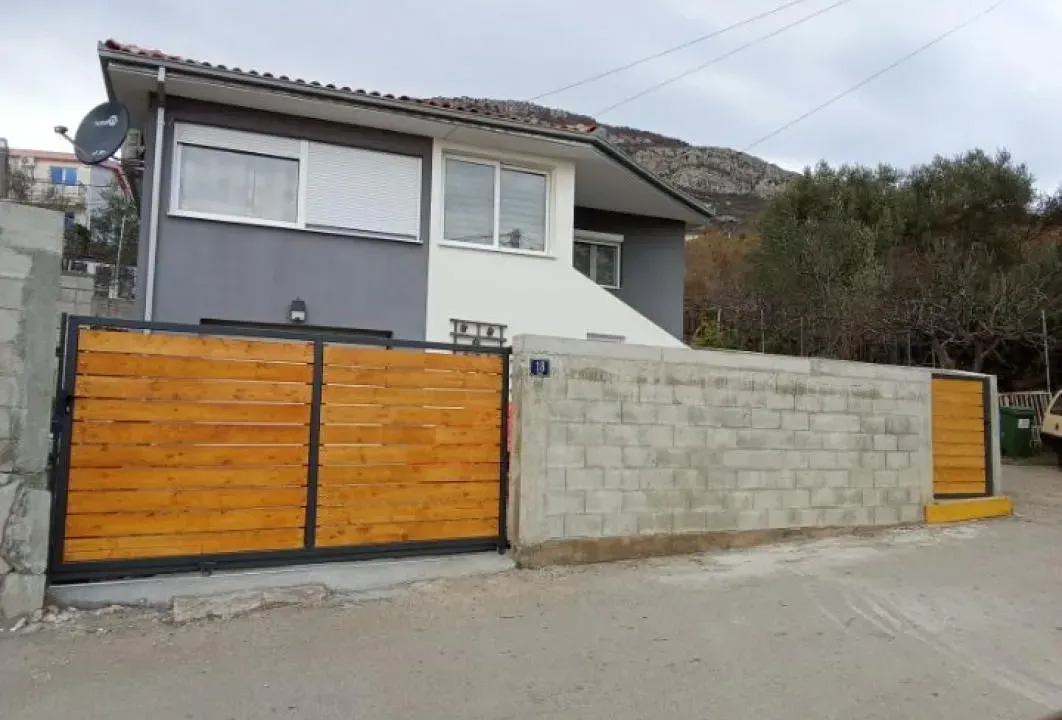 Sale, house, 121m², Šušanj, Bar