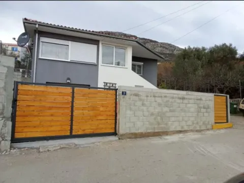 Sale, house, 121m², Šušanj, Bar - image 1